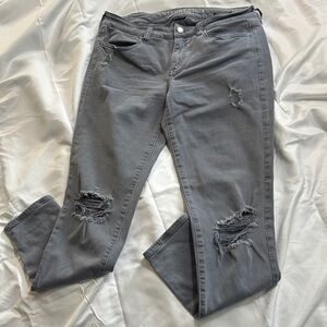 Women's Distressed Gray Jeans Super Stretch.